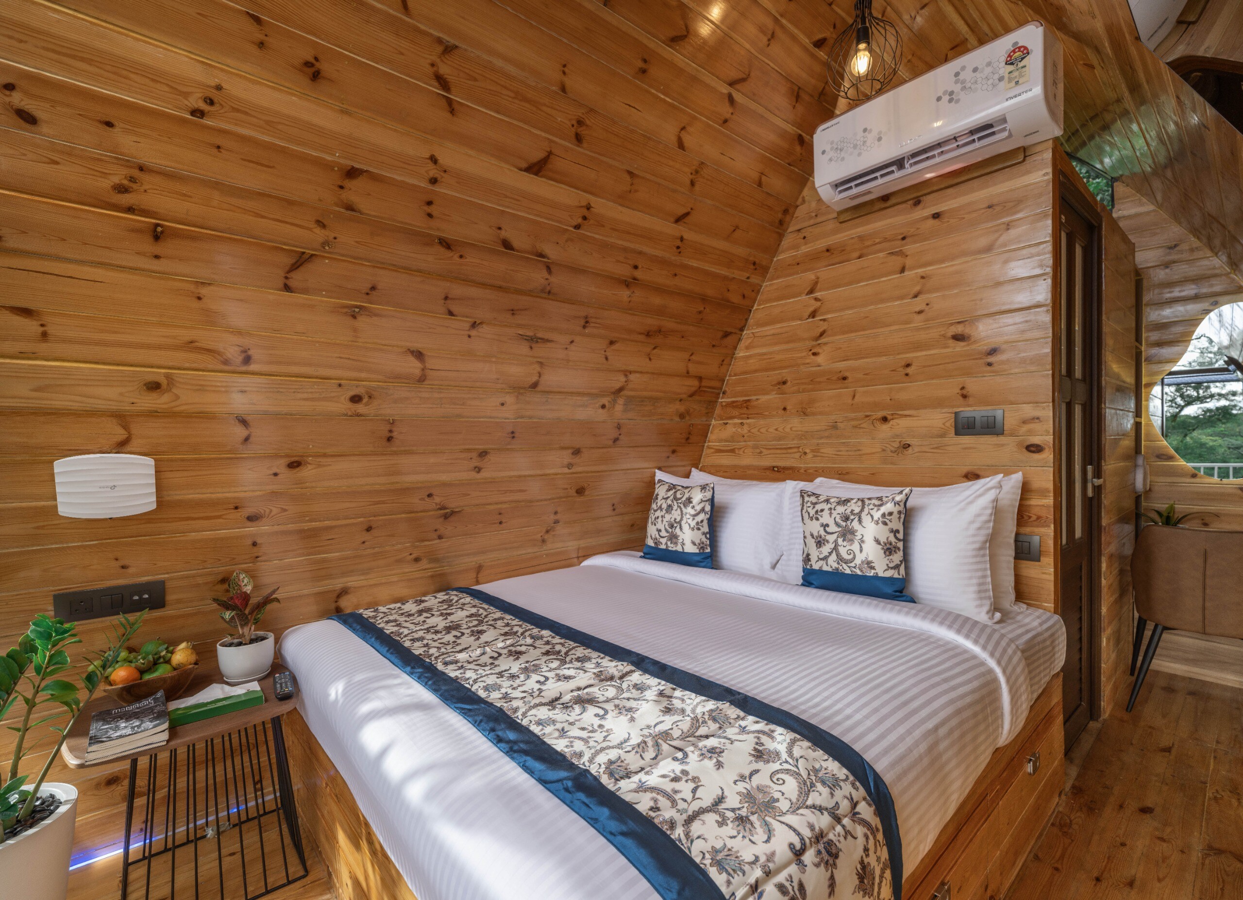 Vanani Luxury Glamping and Resorts Munnar - Tap to explore photos