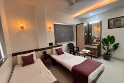 Hotel Rau Loadging