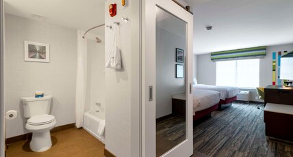 Hampton Inn Lincoln White Mountains Room Type - 1 KNG HEARING ACC