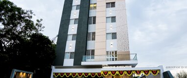 Hotel Veesons Executive