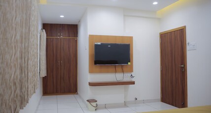 Hotel A61 Room Type - Deluxe Ac Room