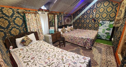 HB New Golden Rose Room Type - Deluxe Room