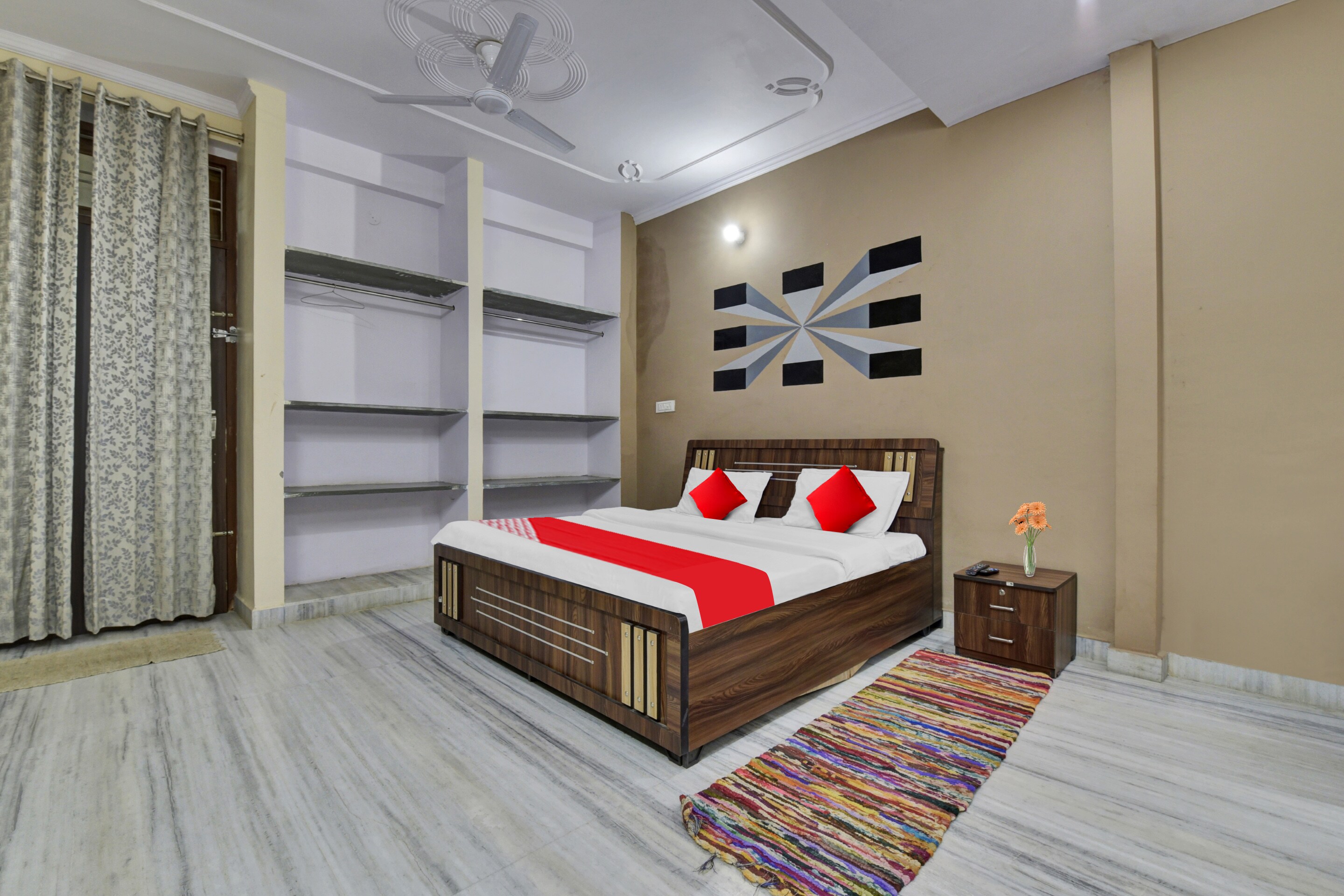 Hotel O Hastinapur Residency - Tap to explore photos