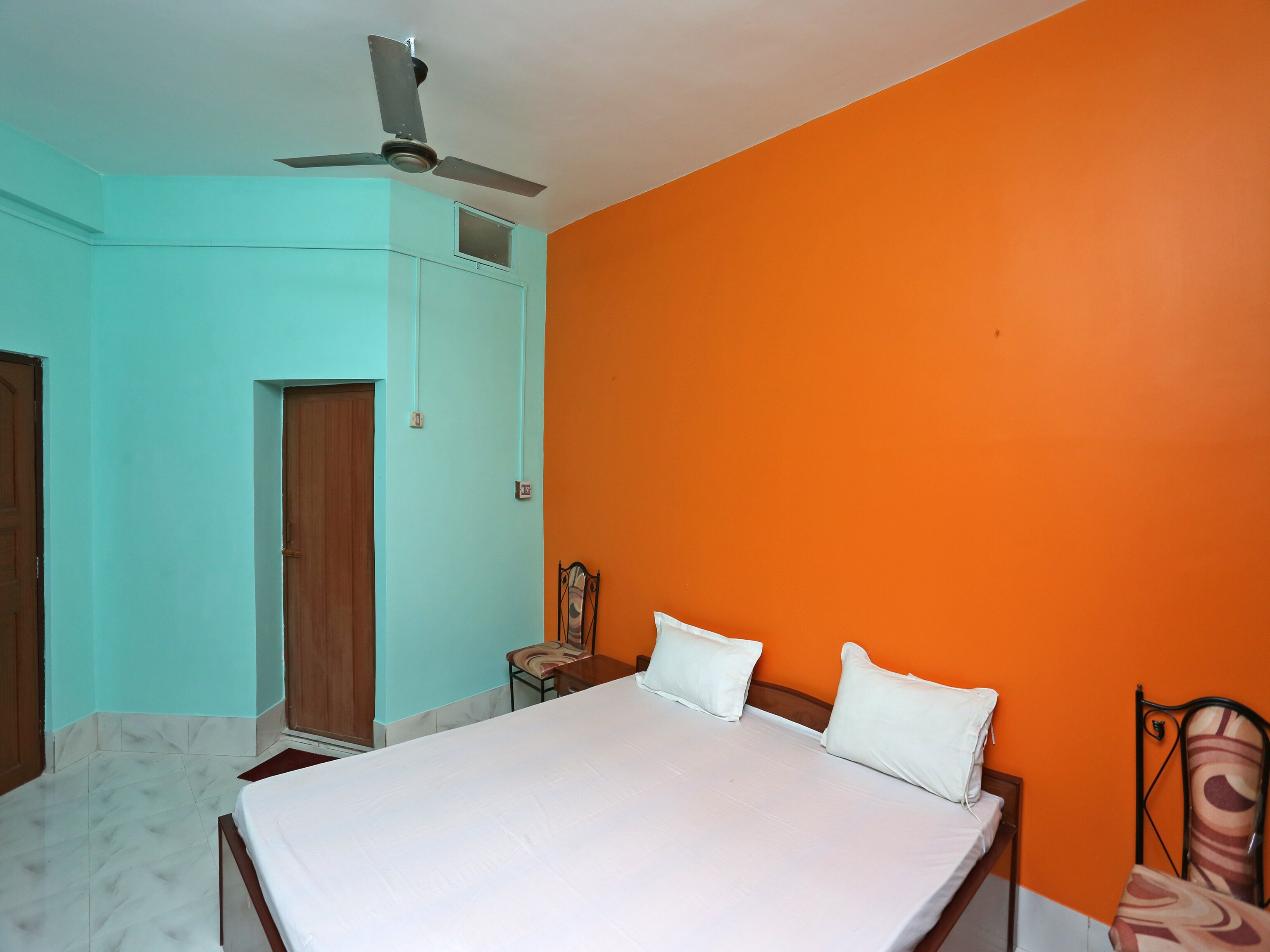 Hotel O Surya - Tap to explore photos