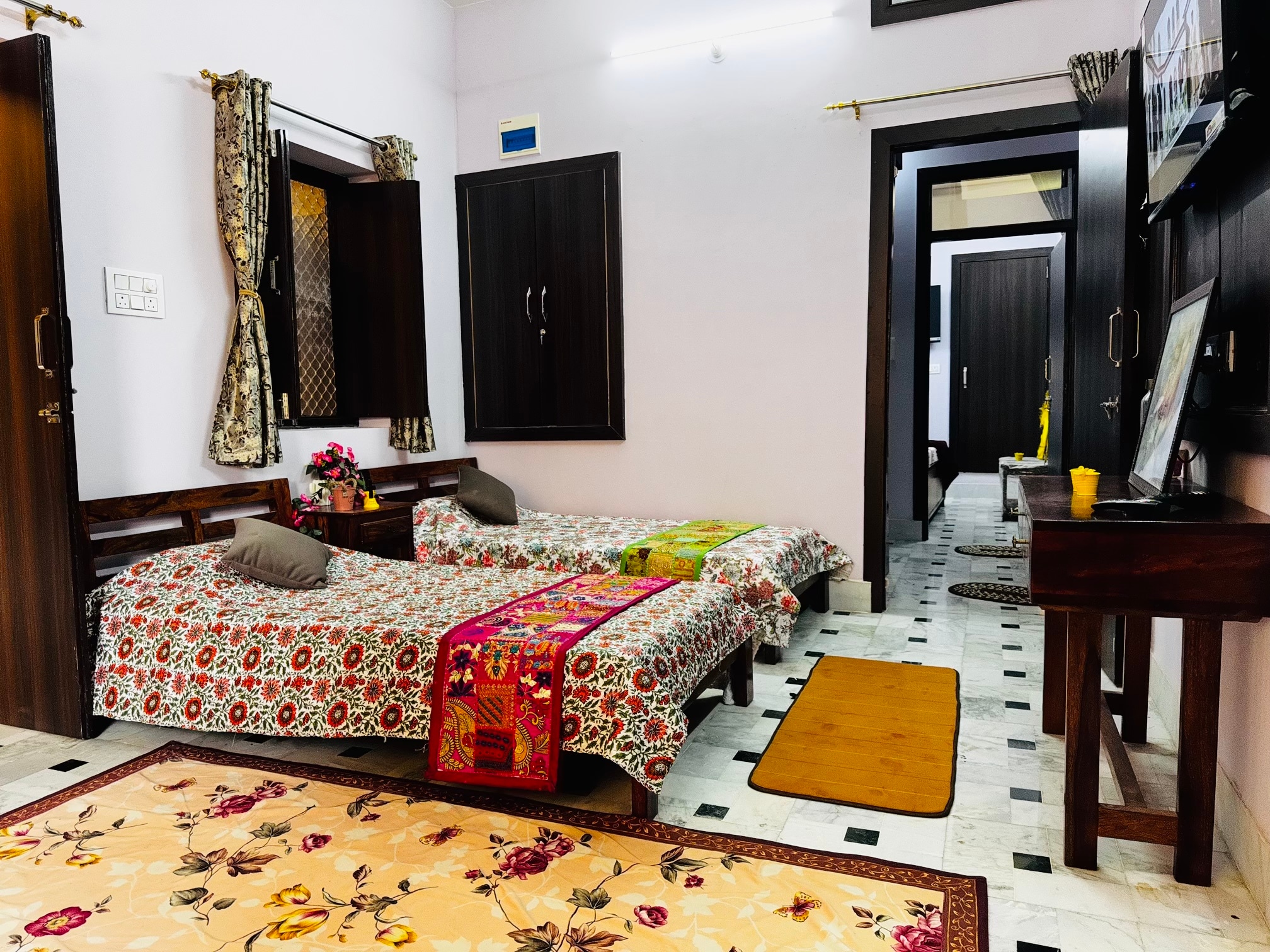 The Trikut Homestay - Tap to explore photos