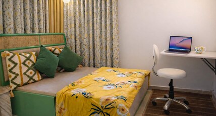 5 Luxury 2BHK Jacuzzi near metro Serene Stay Room Type - 5 Luxury 2BHK Jacuzzi near metro Serene Stay