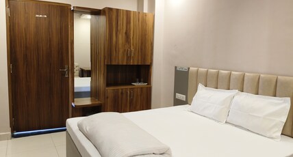 Hotel park view residency Room Type - Deluxe AC City View - 102
