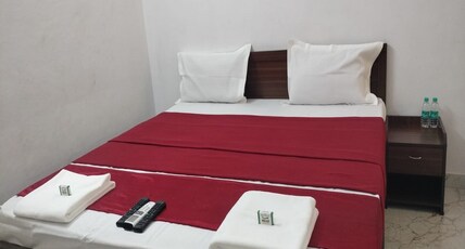 sri siri lodge and hotel Room Type - Standared
