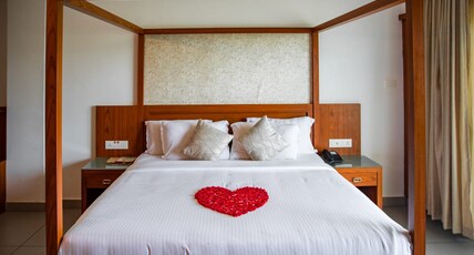 The Lake View Resort Munnar Room Type - Honey Moon Villa