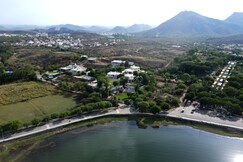 Devendra Garh Palace ( Luxury Paying Guest House)