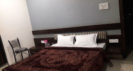 Hotel Aman Palace Room Type - Standard  ac Room