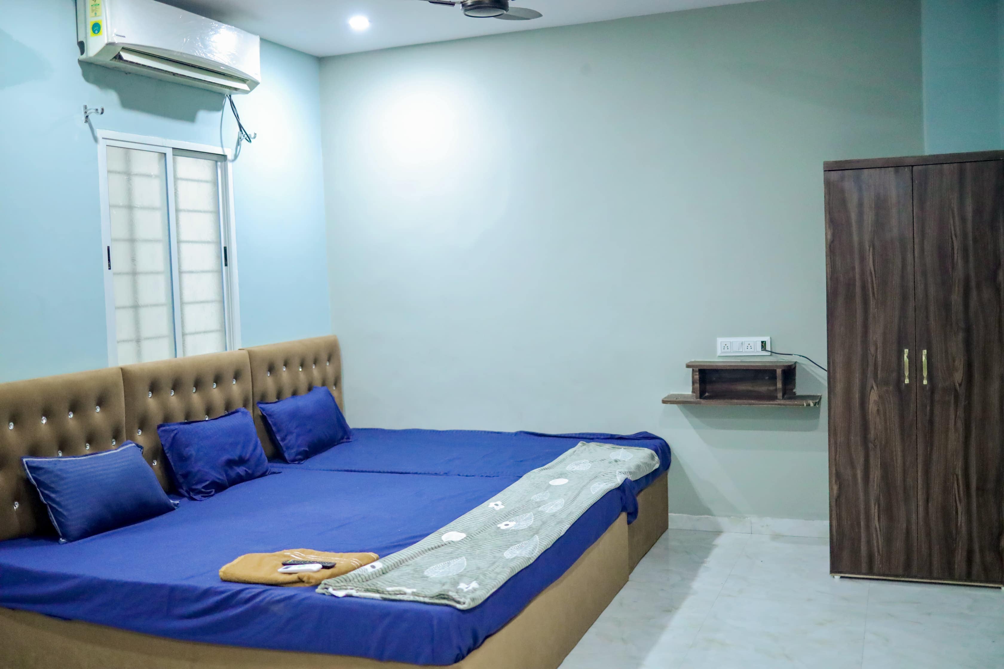 Hotel Shivganga - Tap to explore photos