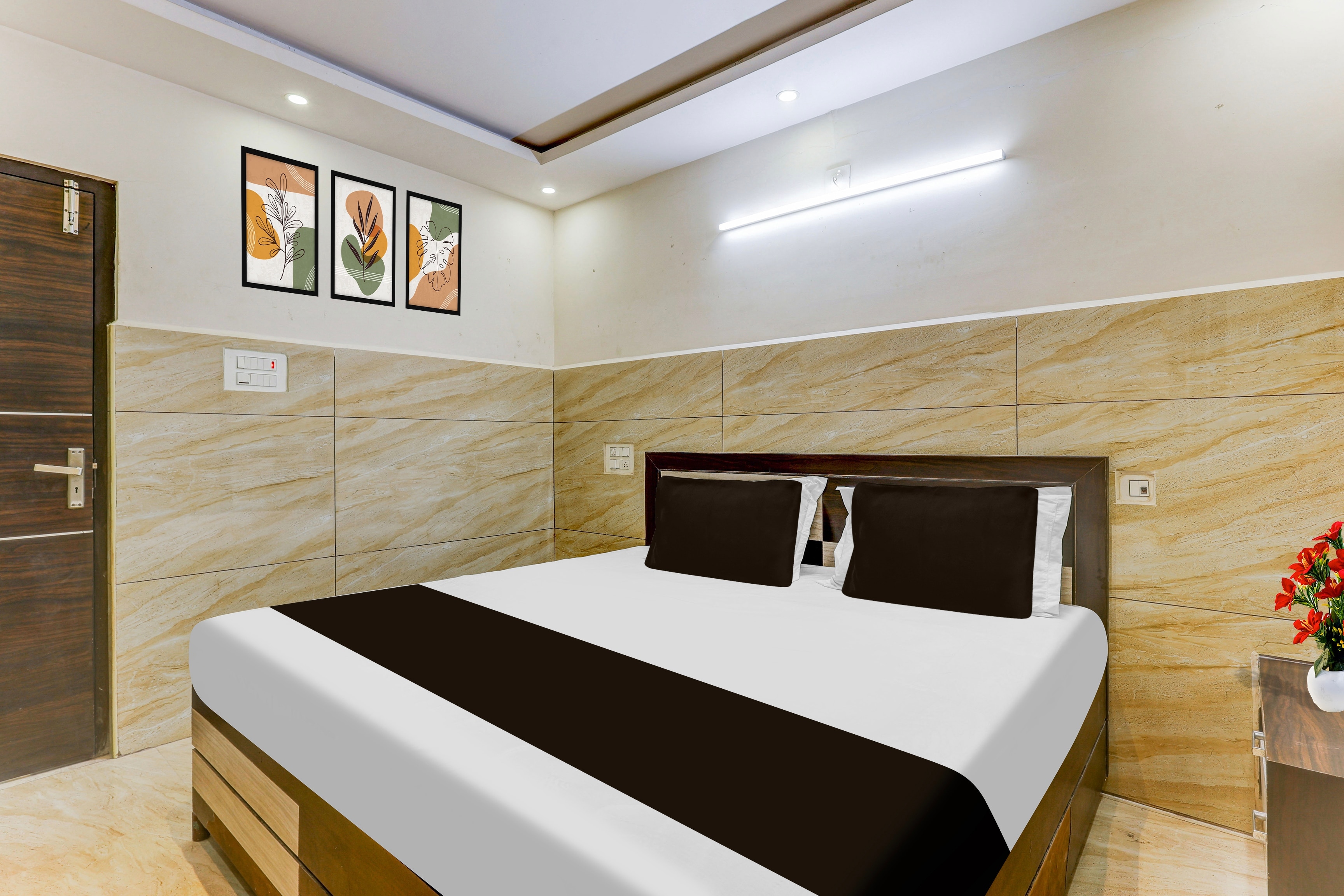Super Hotel O Eluru Railway Station Formerly Sree Nitya Residency - Tap to explore photos