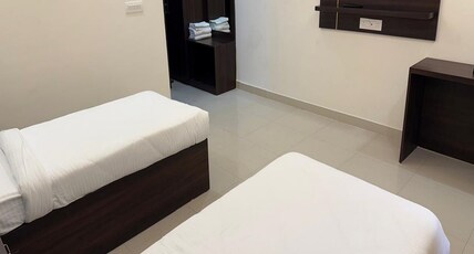 HOTEL GANGA GREENS Room Type - Executive Twin Bed