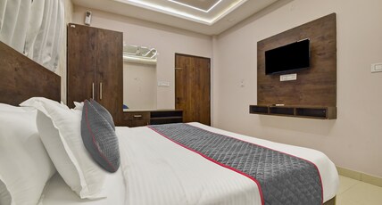 Hotel Priyaj Room Type - DELUXE ROOM