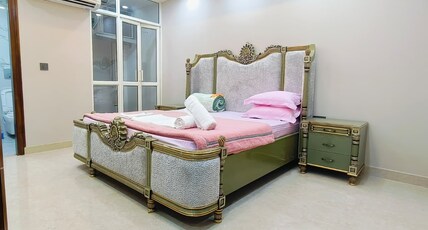 Homlee Shanti 3BHK Elevator Parking Central DEL Room Type - Homlee Shanti 3BHK Elevator Parking Central DEL