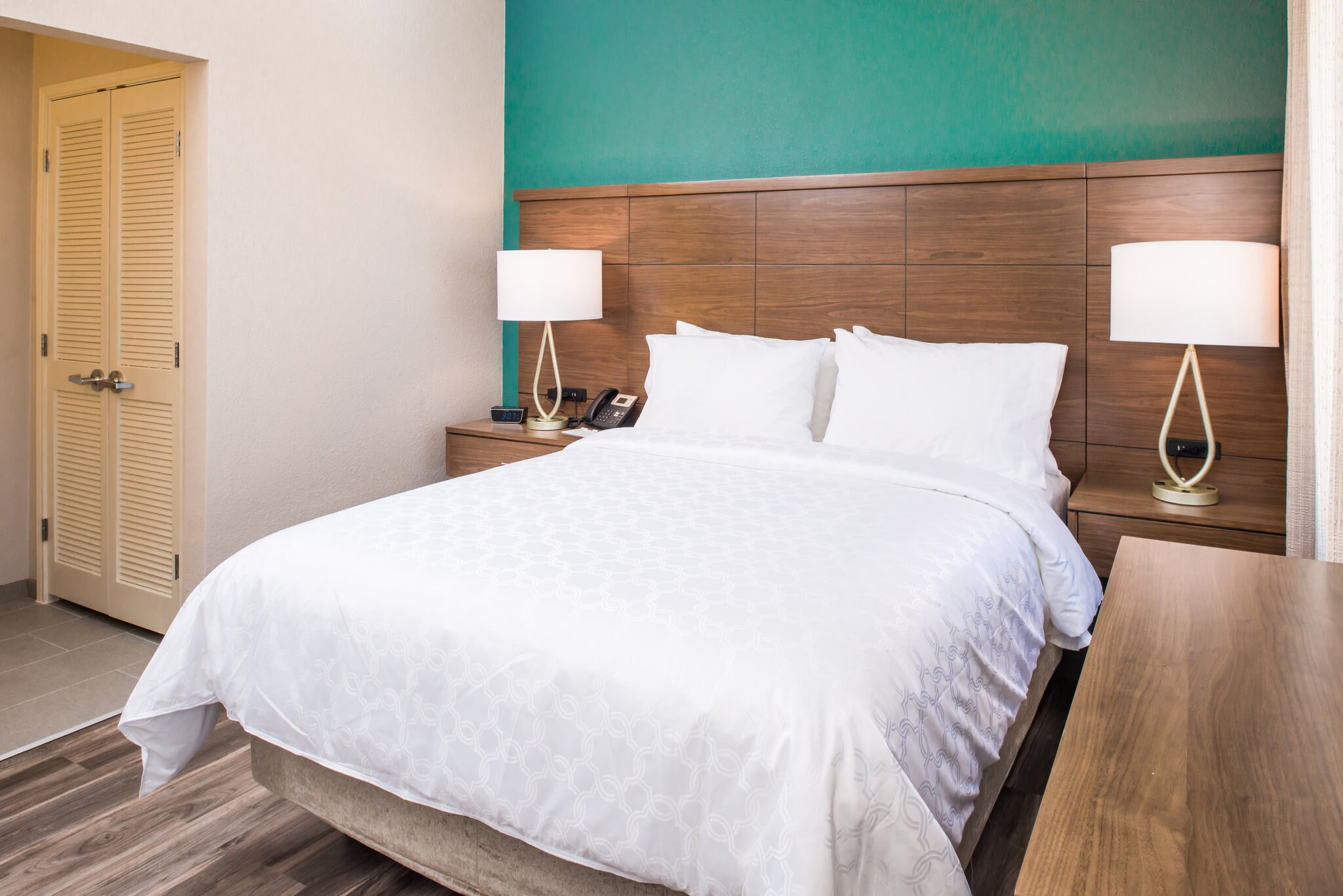 Staybridge Suites Pecos - Tap to explore photos