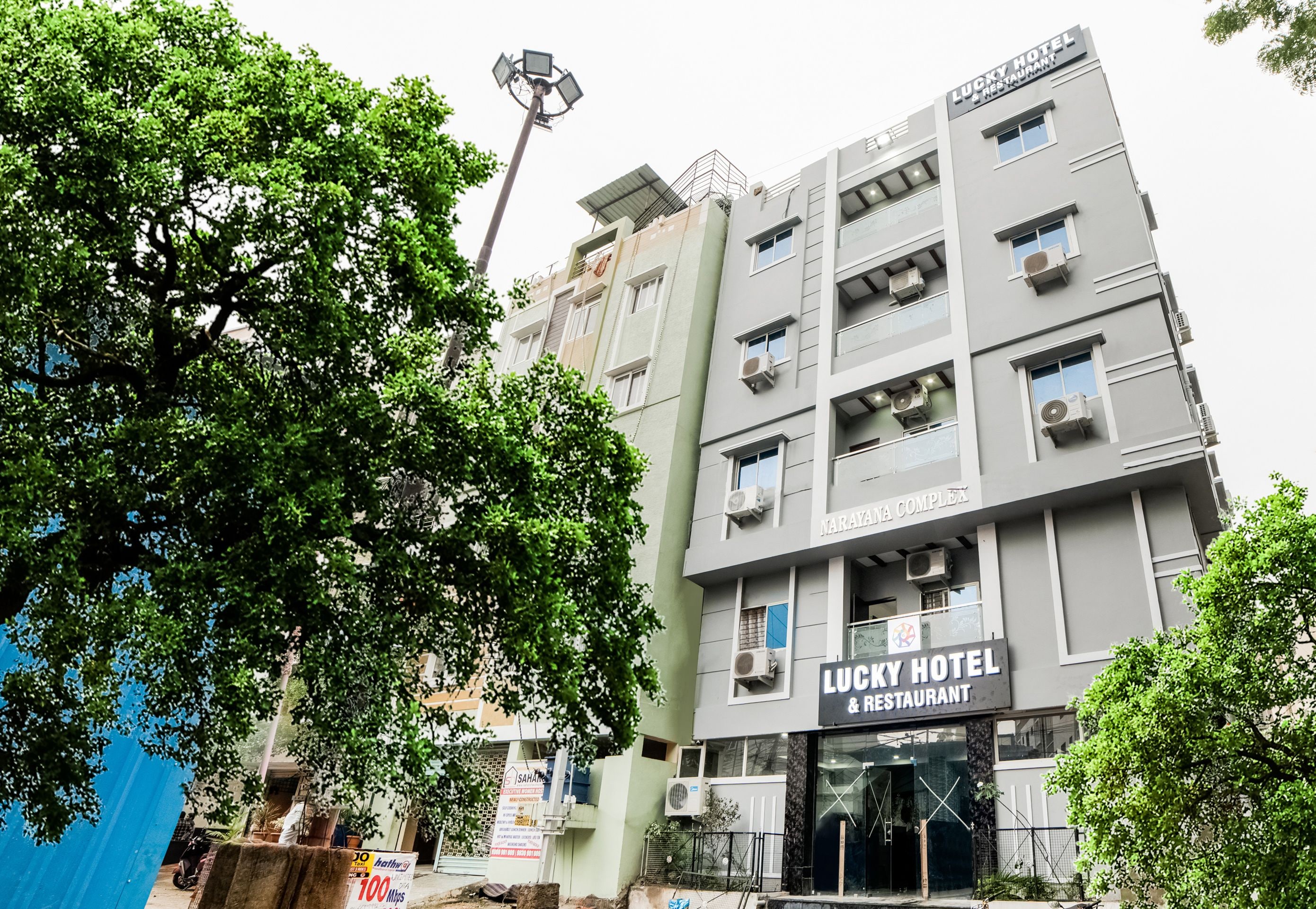 Hotel O Lucky Hotels Gachibowli - Tap to explore photos