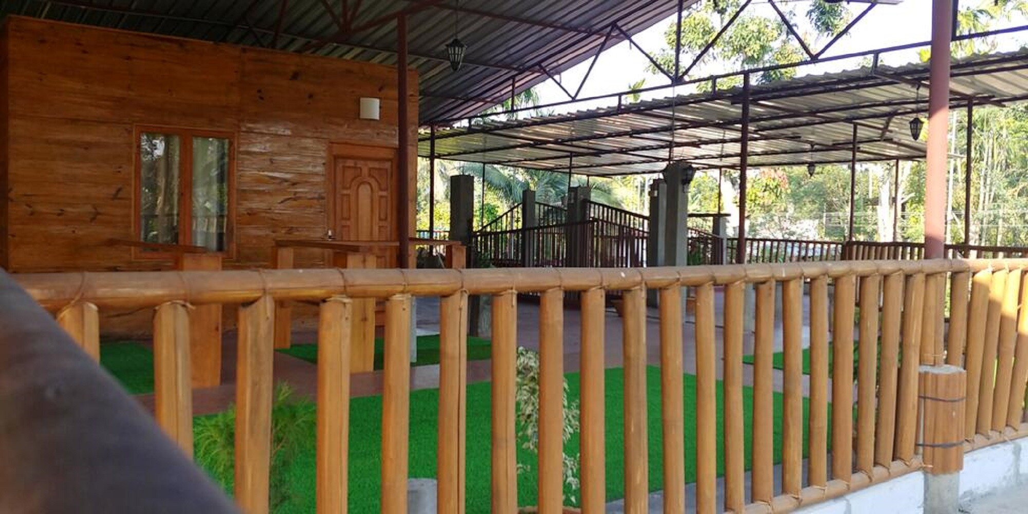 Wooden Harmony Homestay - Tap to explore photos