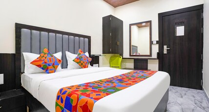 Via Gulshan Grand Room Type - Deluxe Room