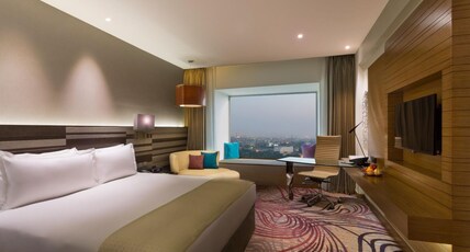 Holiday Inn Jaipur City Centre Room Type - Standard King Room with City View