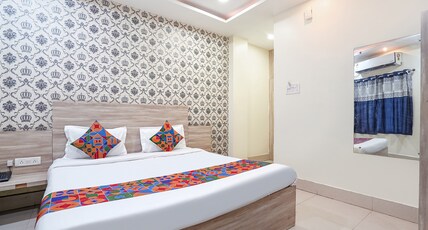 FabHotel Garden Tree Room Type - Deluxe Room
