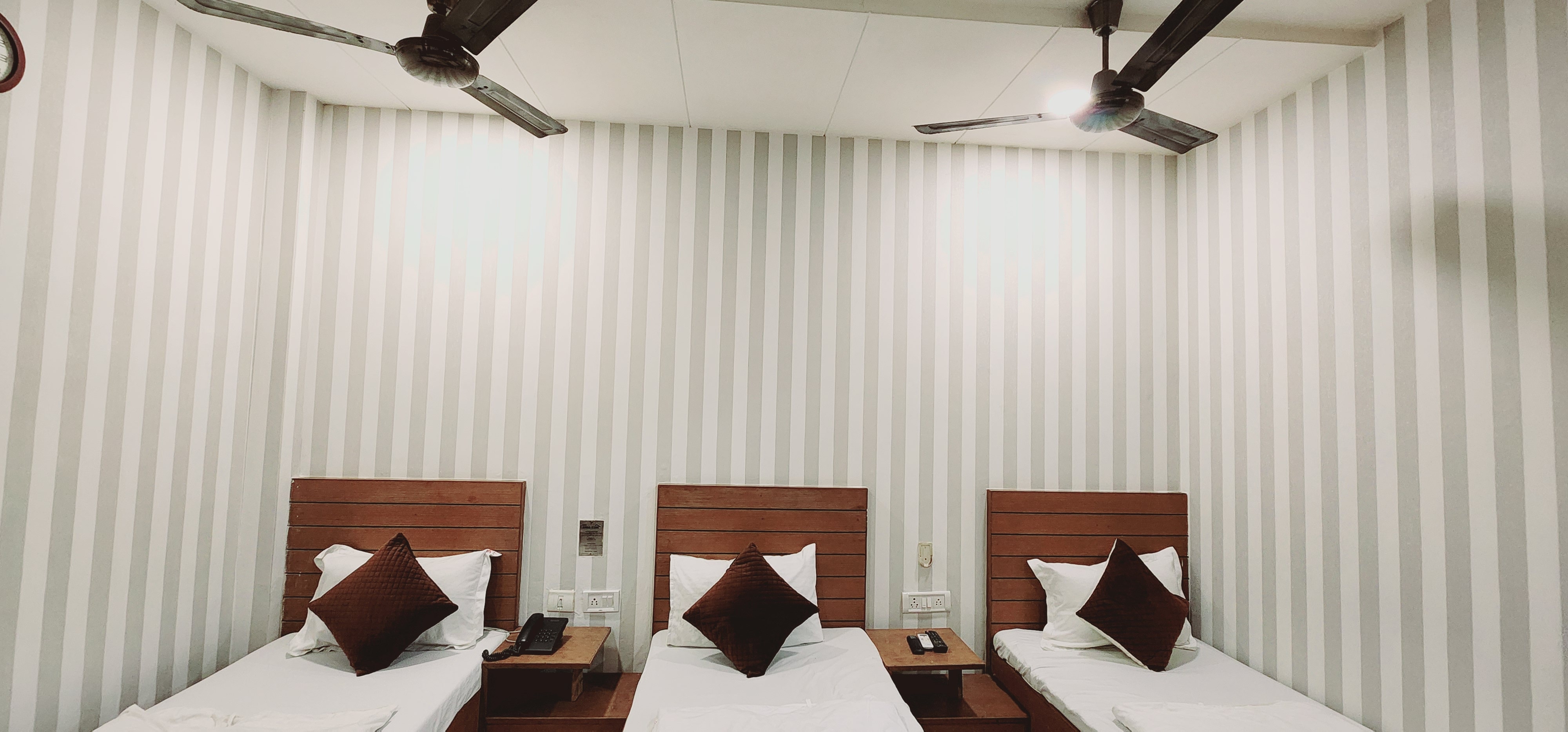Hotel Arina Inn Near Red Fort - Tap to explore photos