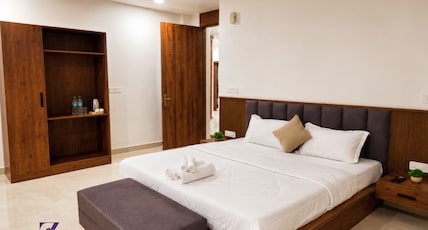 Shri Radha Bihari By Zenith Suites Room Type - Luxury Suite with City View Balcony Shri Radha Bihari By Zenith Suites Room Type - Luxury Suite with City View Balcony