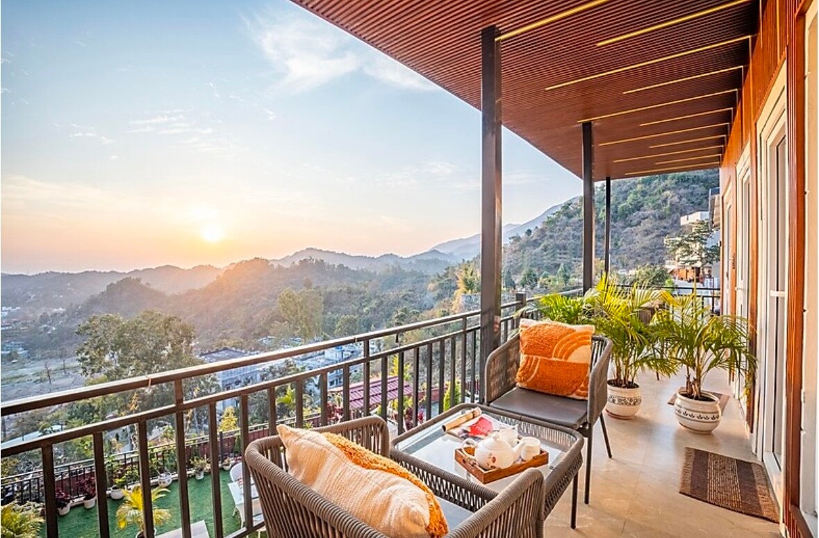 The Narayana Home Stay - Tap to explore photos