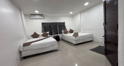 Papa Ji Bangkok Room Type - Family Room With Window