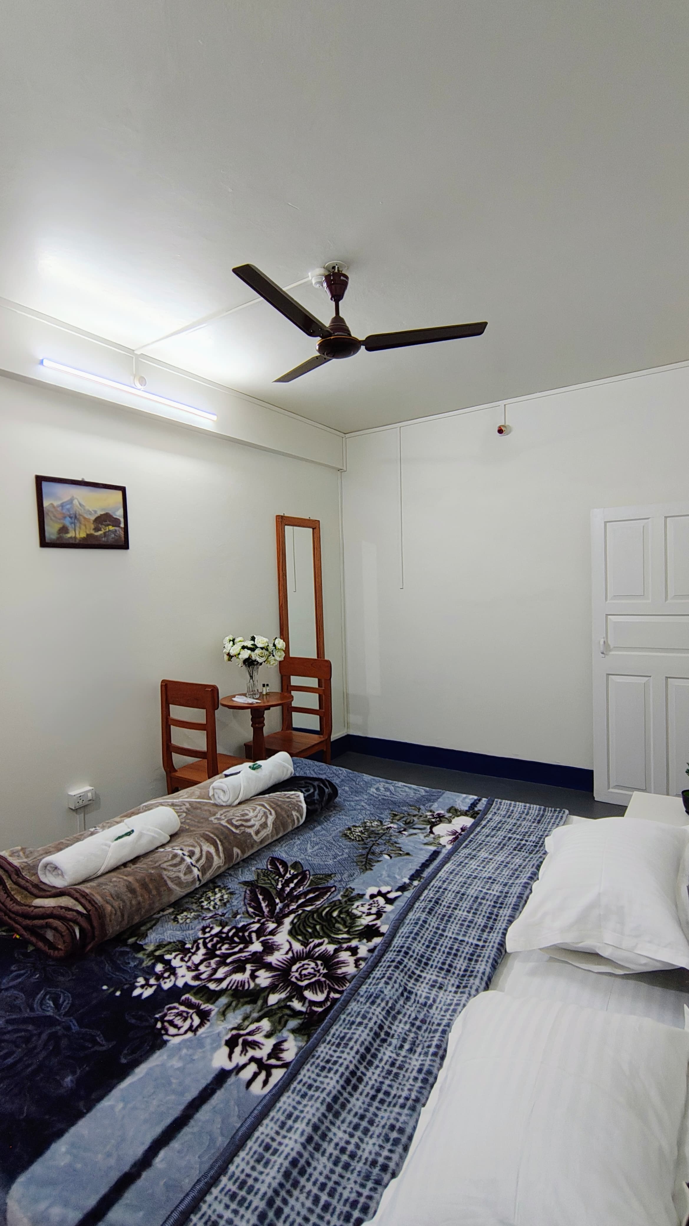 Tasks Inn Guest House - Tap to explore photos