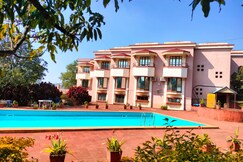 The Dhanhills - A Valley View Hotel In Panchgani