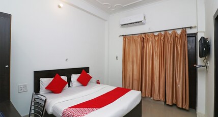 Hotel O by OYO Mid Town Ojus Tower Room Type - Classic