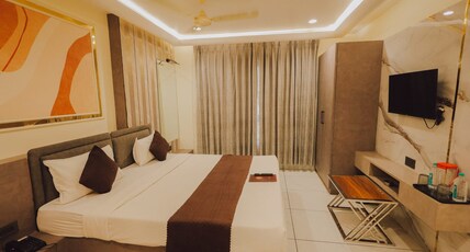 Hotel Mahakal Prajawasi , Ujjain Room Type - Deluxe Room