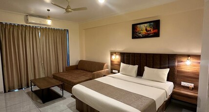 Glen View Hotel Room Type - Maple Room with Balcony (Ground Floor with Partial View)