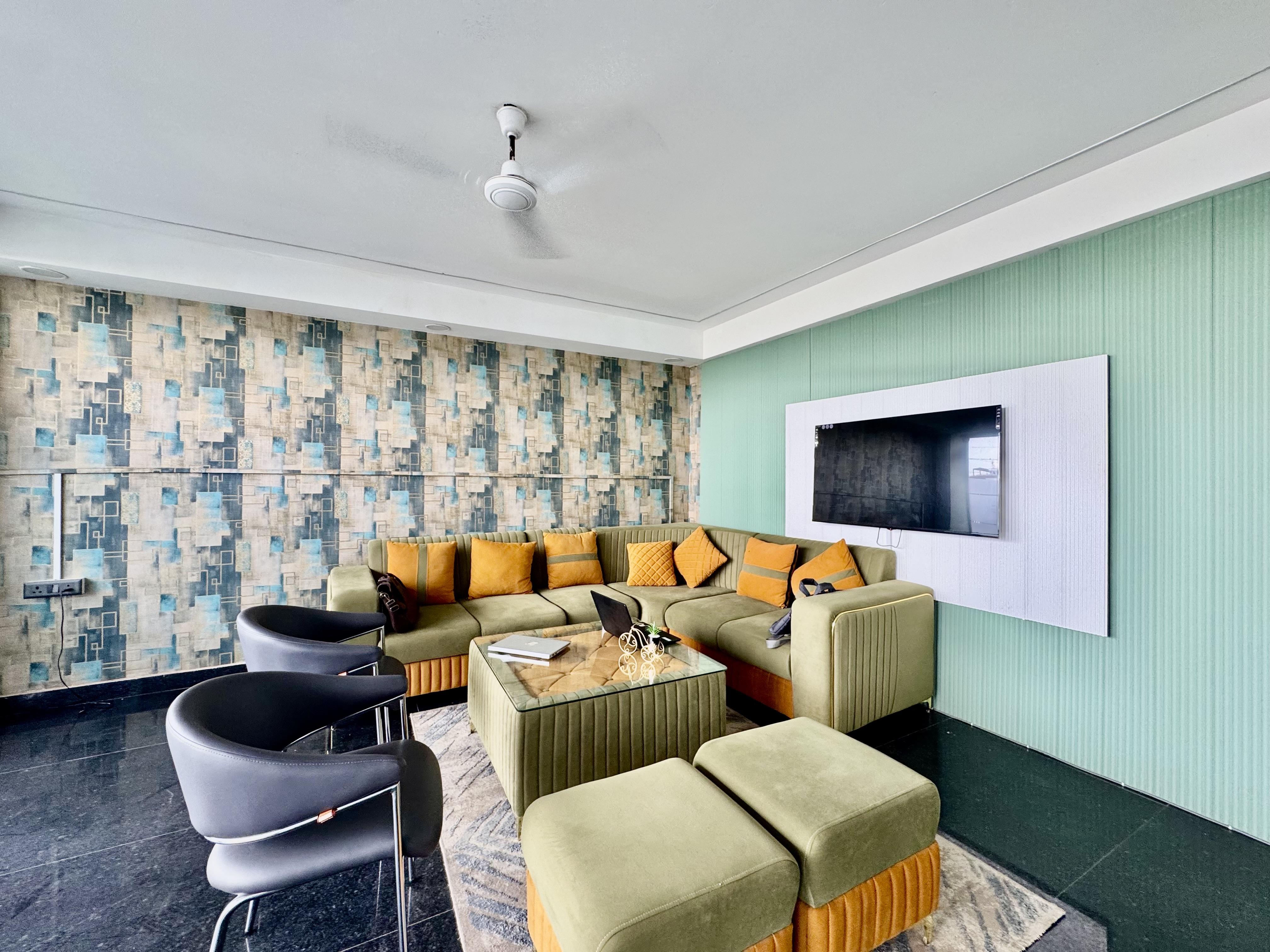 Soothing Stayz Near Medanta Medicity - Tap to explore photos