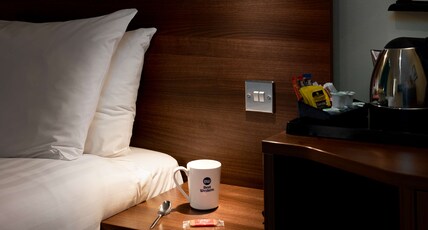 Best Western Carlton Hotel Room Type - 1 Double 1 Single, Non-Smoking, Standard Room