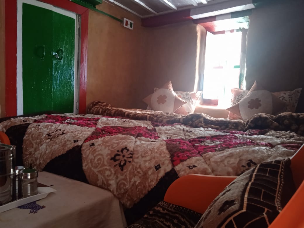 StayApart | Room at Kholi Dandyaali - Tap to explore photos