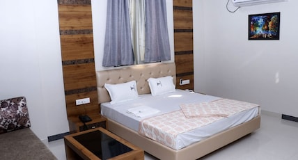 Hotel Landmark Room Type - SUPER deluxe room Hotel Landmark Room Type - SUPER deluxe room