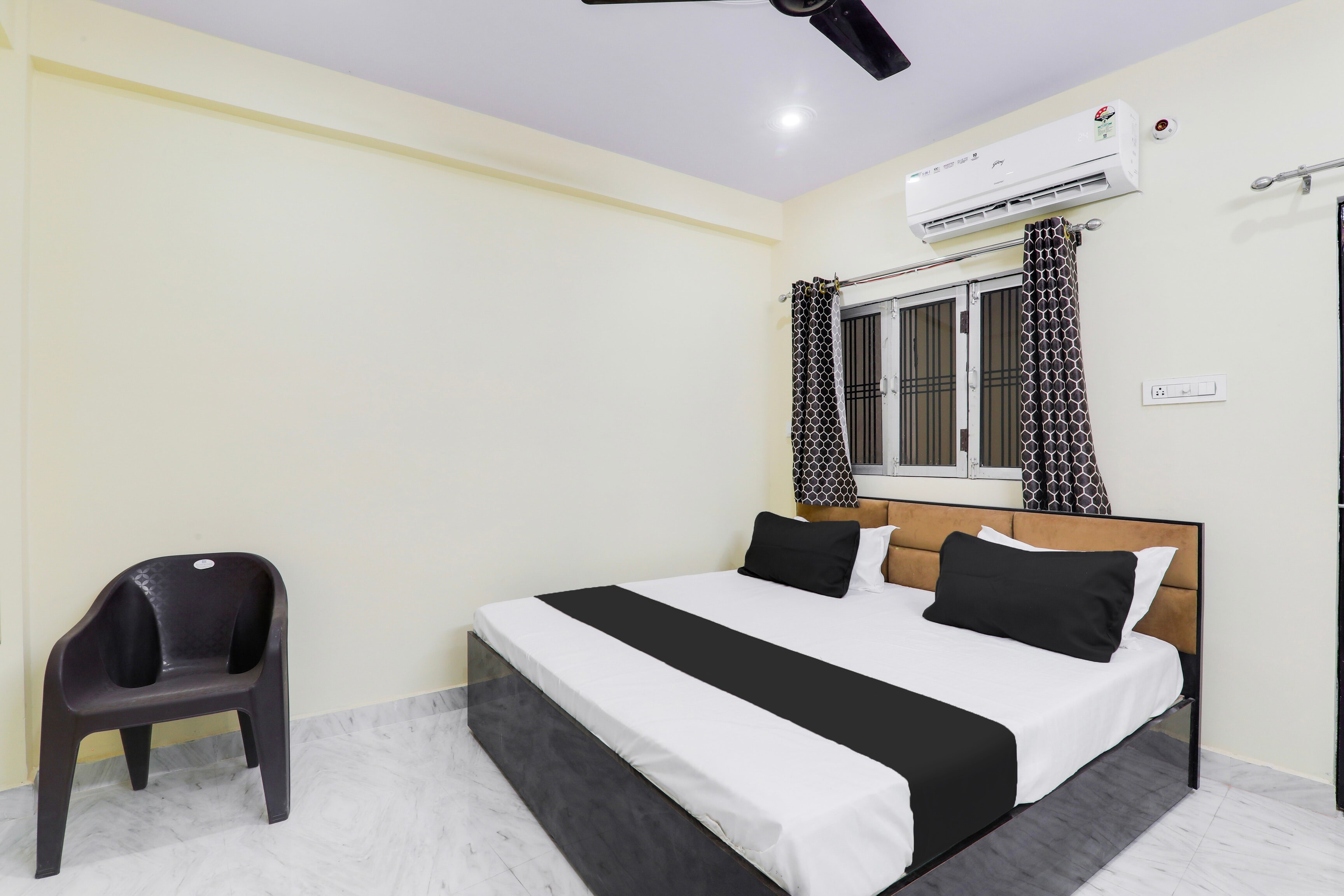Hotel O Ramam - Tap to explore photos