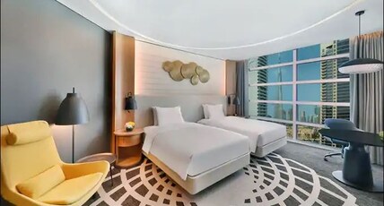 DoubleTree by Hilton Dubai - Business Bay Room Type - TWIN ROOM WITH BURJ KHALIFA VIEW