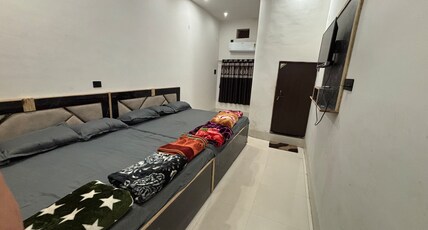 HOTEL SHREE RASAL AND MARRIAGE GARDEN Room Type - Bedroom 6