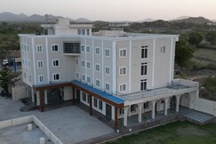 Raajsa Resort Deogarh
