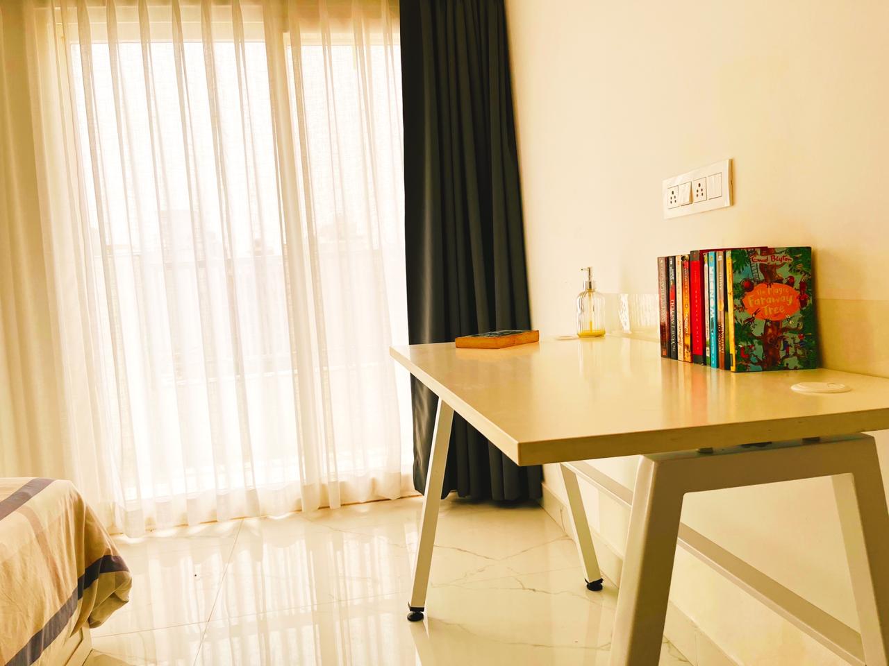 Luxe Serviced Apartments 171 | Near Delhi Airport - Tap to explore photos