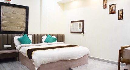 Hotel Green Apple Room Type - Premium Room