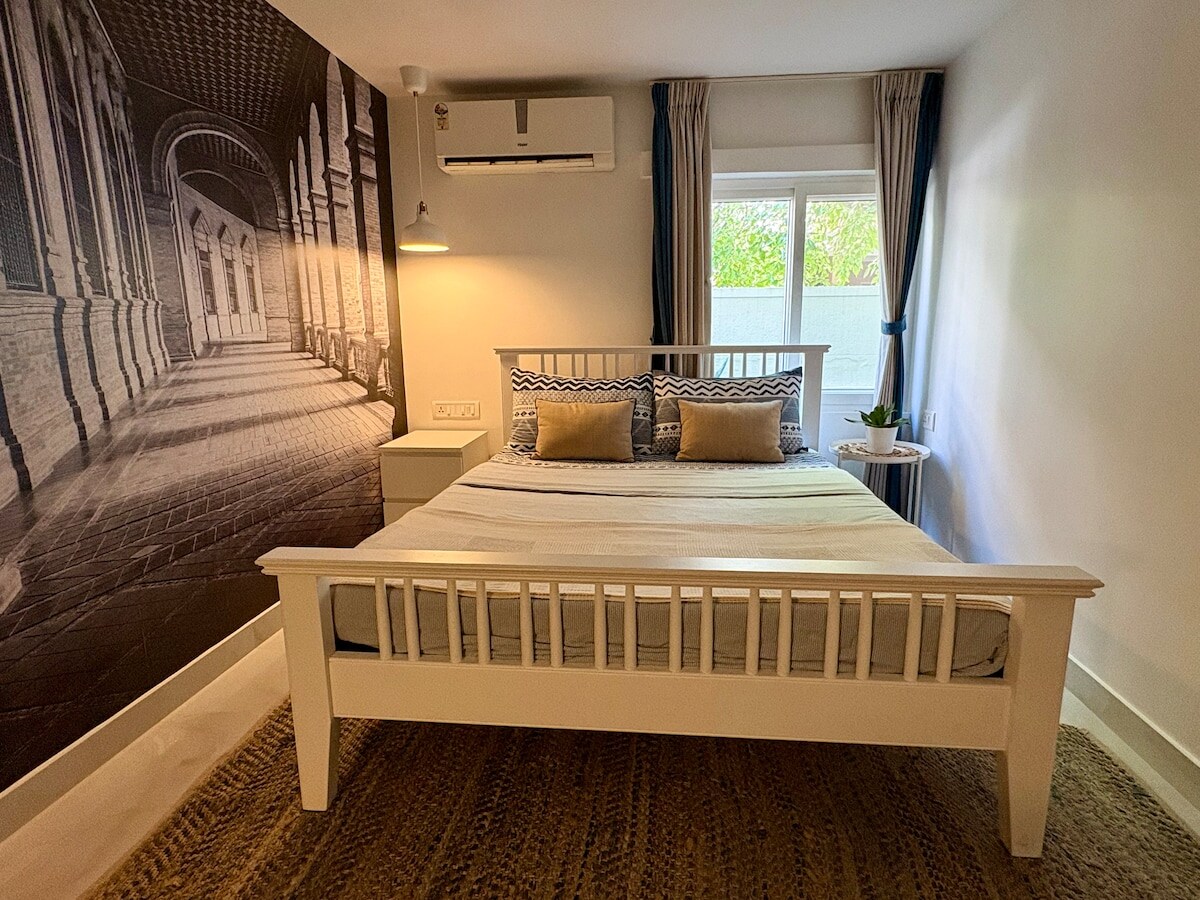 Luxury Living Studio Koramangala 41b - Tap to explore photos