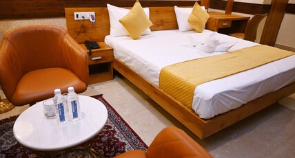 Hotel Mangalam and Marriage Garden Room Type - King Room with Garden View