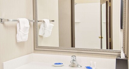 Best Western Timpanogos Inn Room Type - 2 Queen Beds, Non-Smoking, Flat Screen Television, High Speed Internet Access, Refrigerator, Full Br Best Western Timpanogos Inn Room Type - 2 Queen Beds, Non-Smoking, Flat Screen Television, High Speed Internet Access, Refrigerator, Full Br