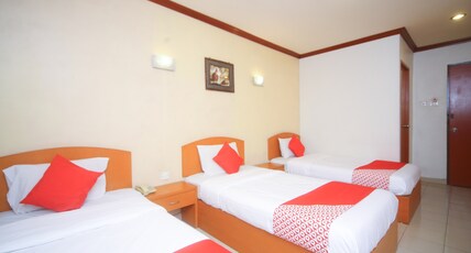 Hotel O London Room Type - Suite Triple