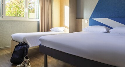 Ibis Budget Tours Sud Room Type - Standard Room with 1 double bed and 1 single bed